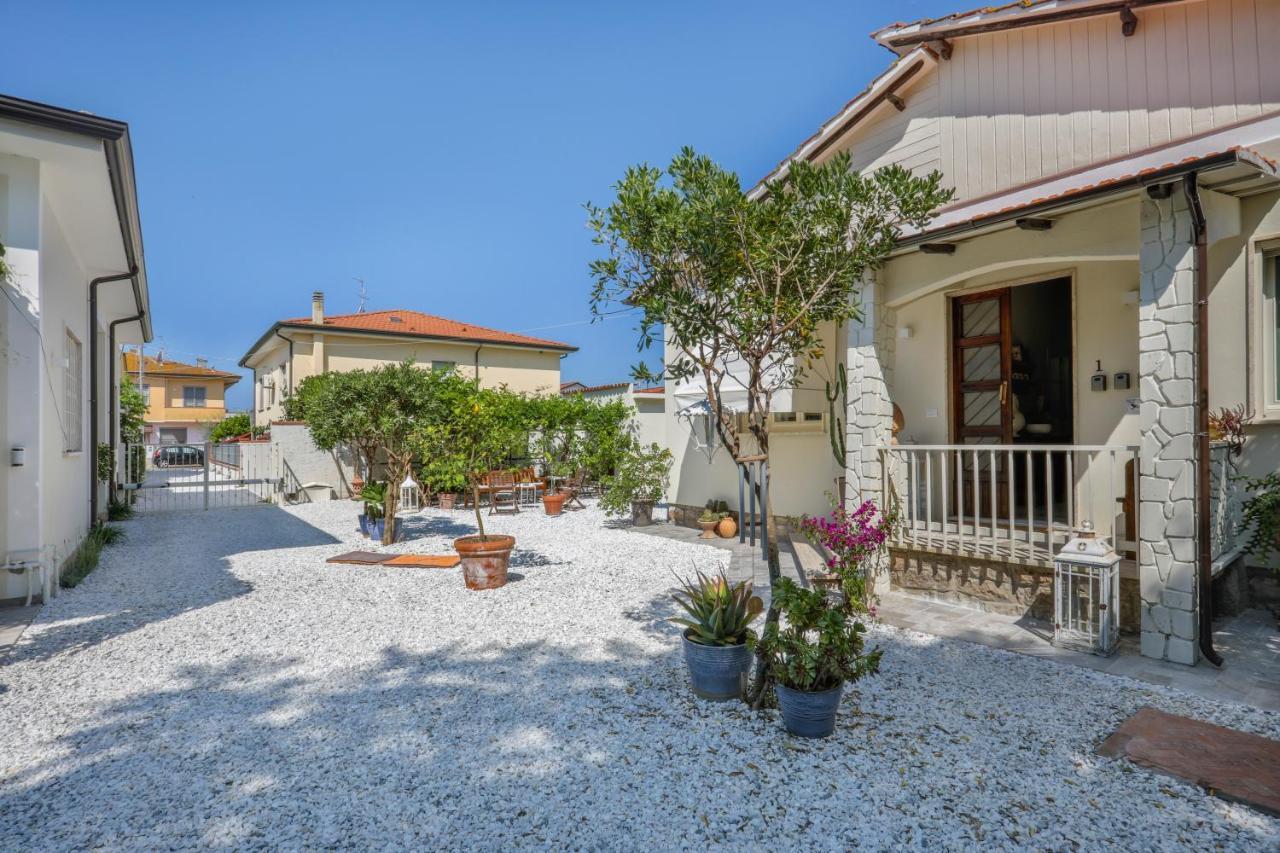 Hotel I Levrieri à Torre del Lago Puccini Extérieur photo