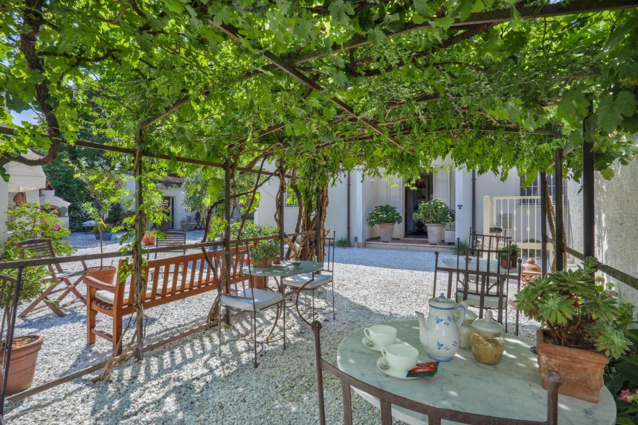 Hotel I Levrieri à Torre del Lago Puccini Extérieur photo